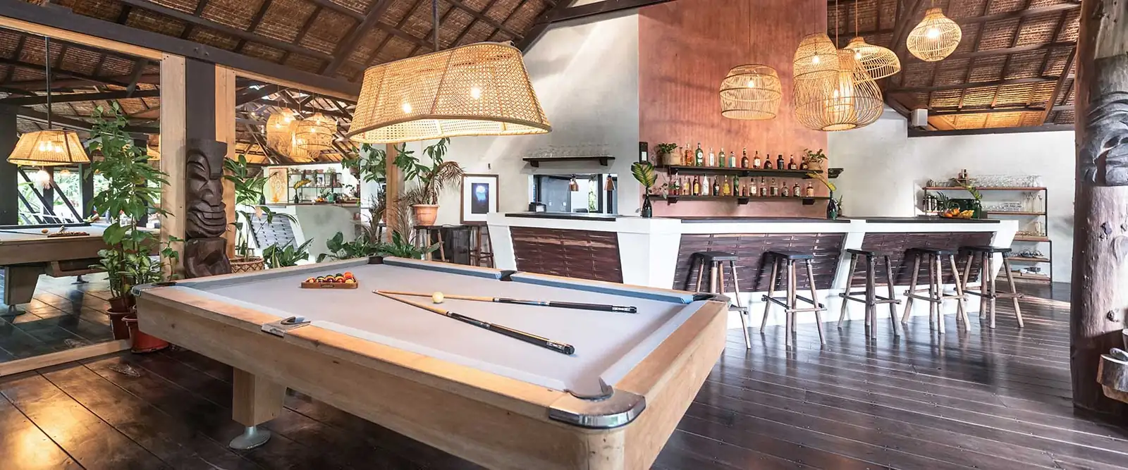 Private bar area in the grand living room at Kawayan Villa Siargao, Cloud 9