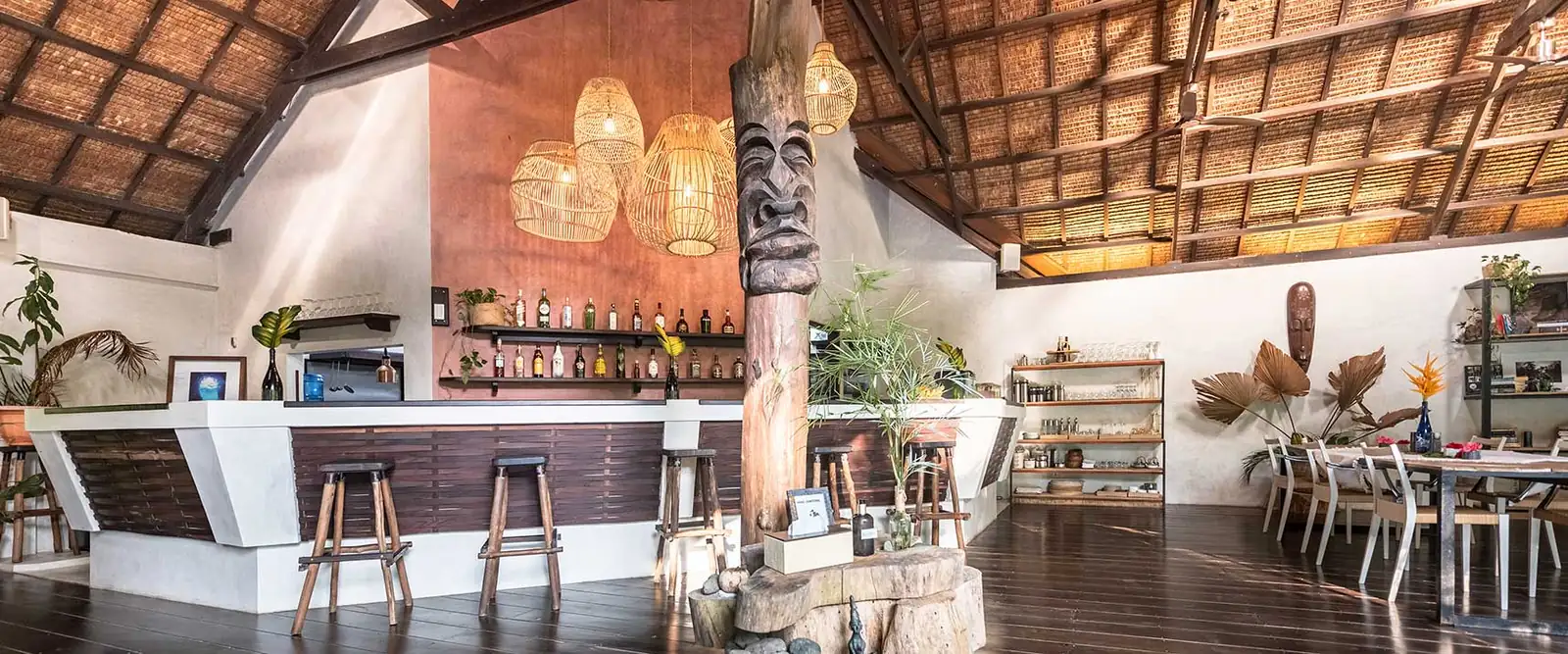 Private bar area in the grand living room at Kawayan Villa Siargao, Cloud 9