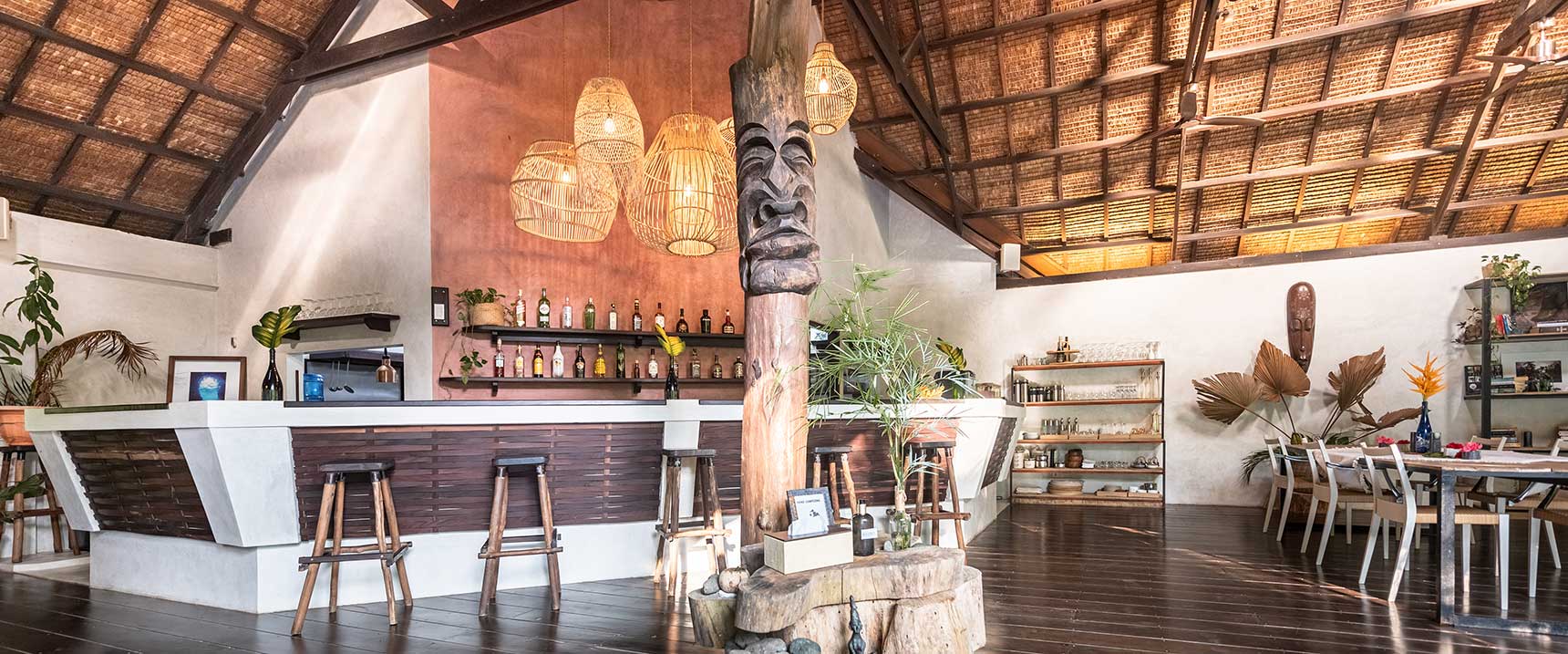 Private bar area in the grand living room at Kawayan Villa Siargao, Cloud 9