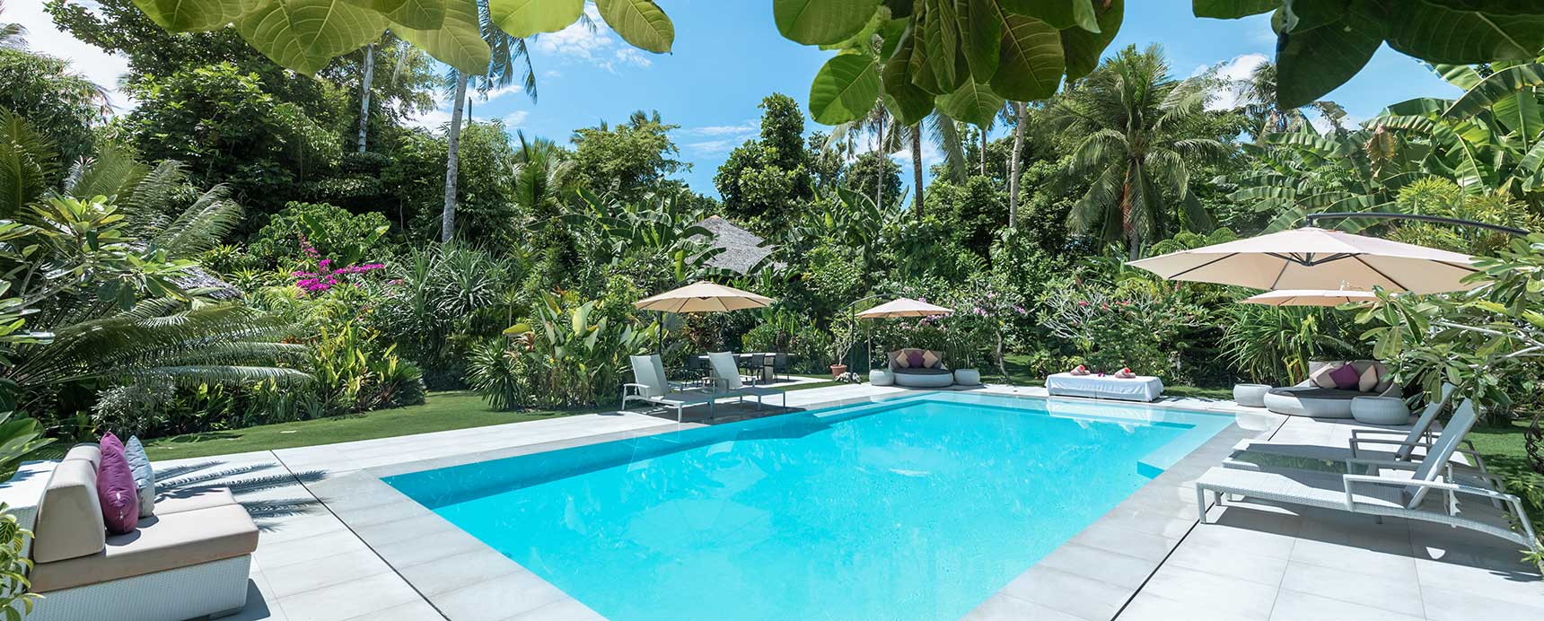 Private pool and tropical garden — Kawayan Villa Siargao