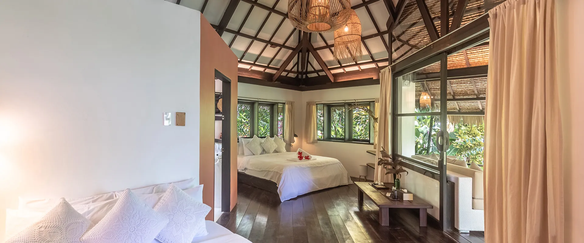 Kawayan Villa king bedroom suite — Cloud 9 Siargao